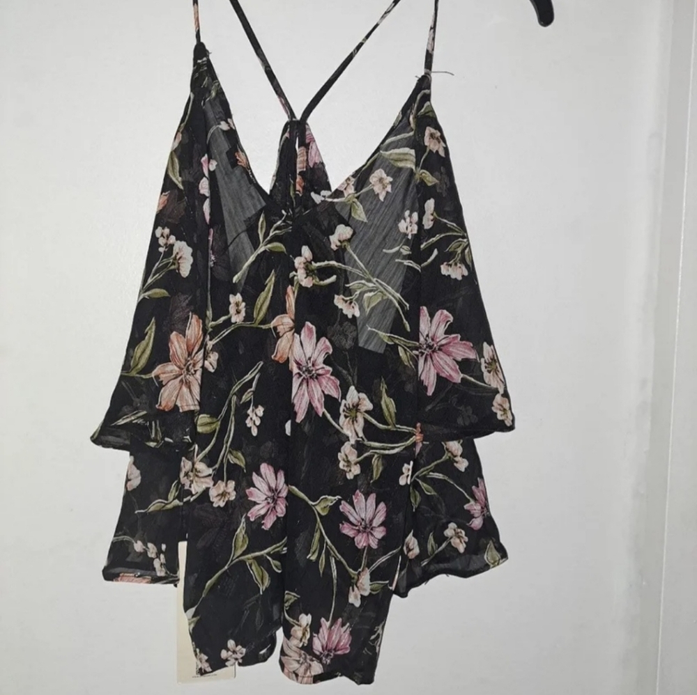 IRIS Black Floral Sheer Off/On Cold Shoulder Women's Top Women's Size Small NWT